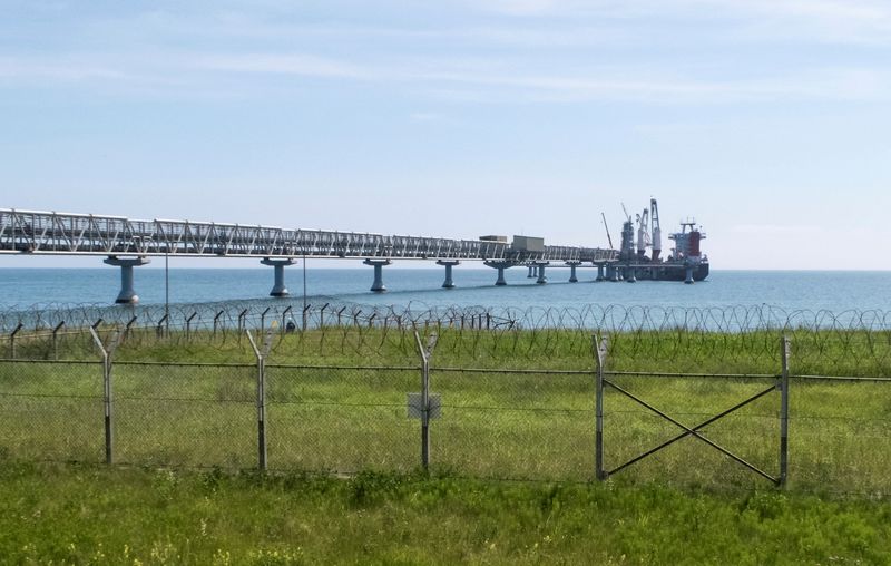 US and Russian officials discussed energy deals alongside latest Ukraine peace talks