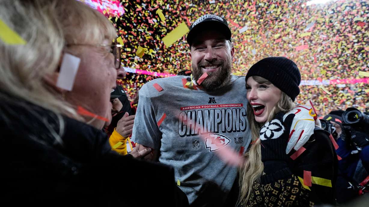 Taylor Swift and Travis Kelce's love story, from friendship bracelets to  engagement rings | KSL.com