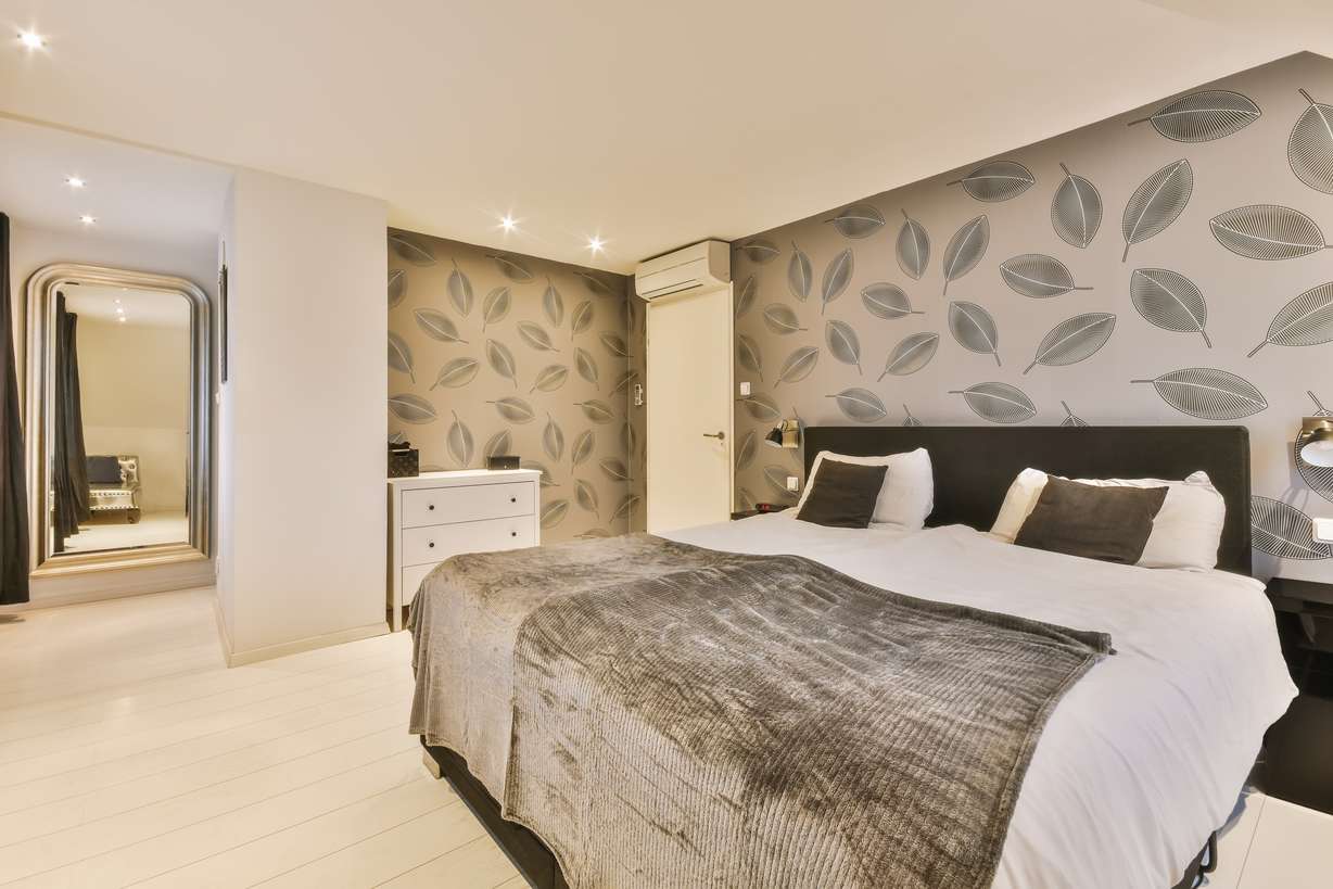 Wallpaper is back: 7 top trends for 2025