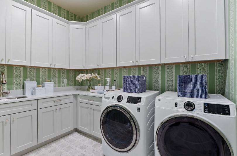 Patterned perfection: 7 wallpaper trends that are sure to impress