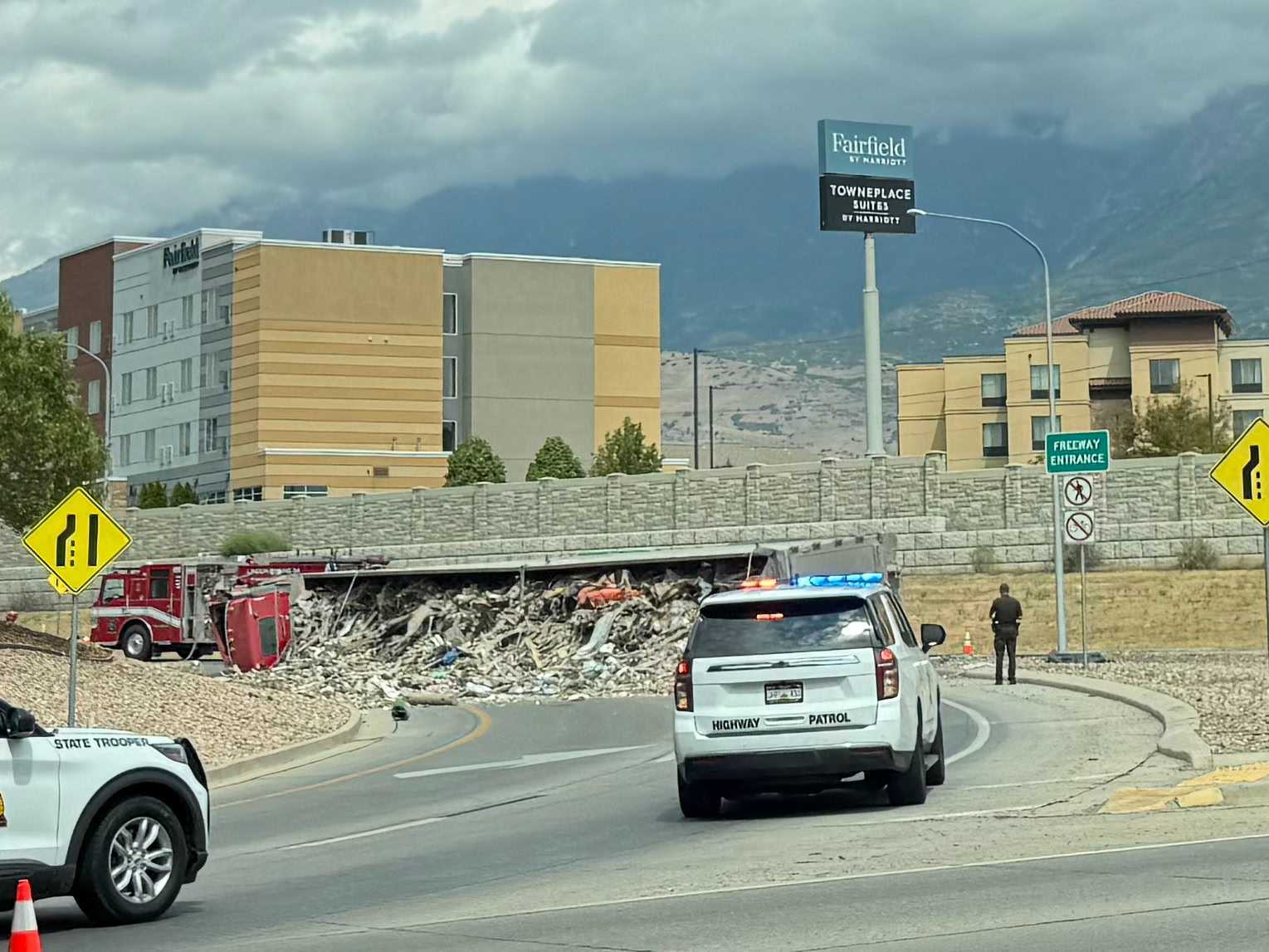 Lanes on I-15 near Orem now open after garbage spill