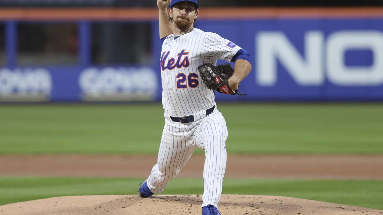 New York Mets pitcher Nolan McLean throws during the second inning of a baseball game against the Philadelphia Phillies, Wednesday, Aug. 27, 2025, in New York.