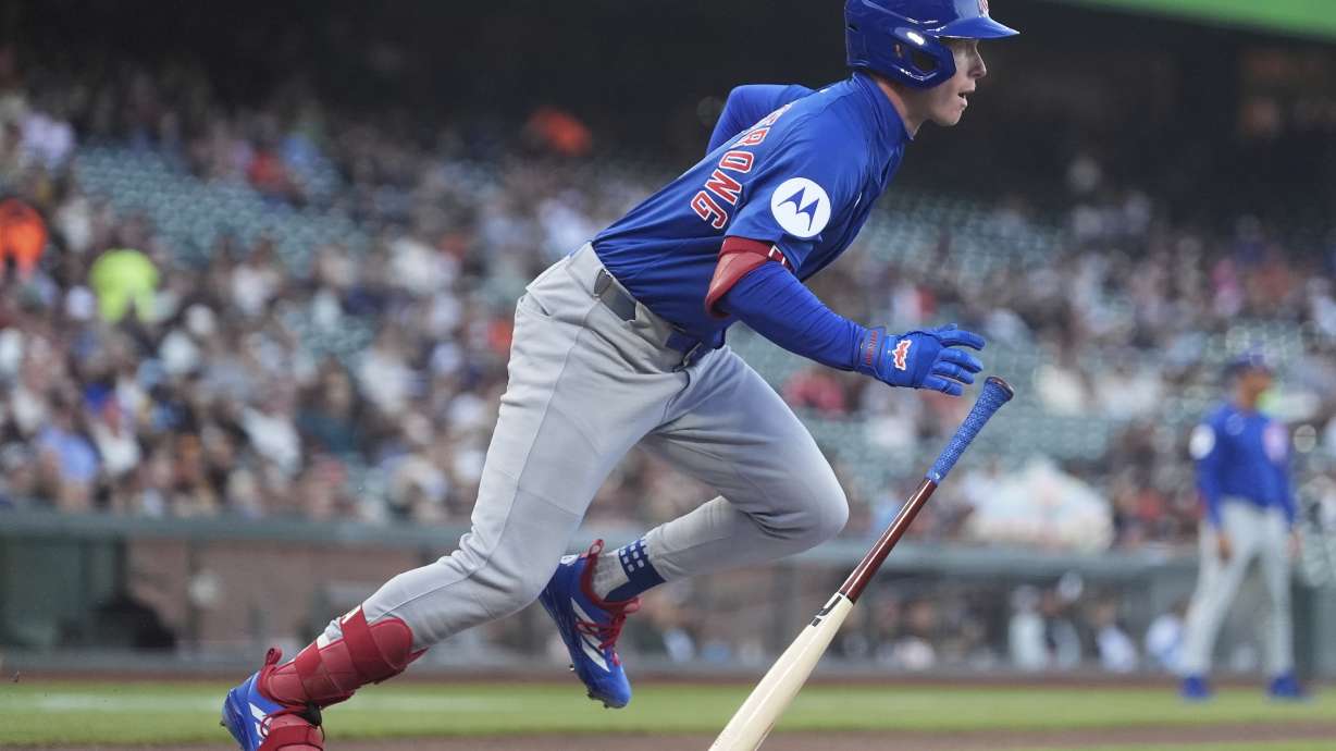 Chicago Cubs' Pete Crow-Armstrong runs to first base after hitting a single against the San Francisco Giants during the first inning of a baseball game in San Francisco, Tuesday, Aug. 26, 2025.