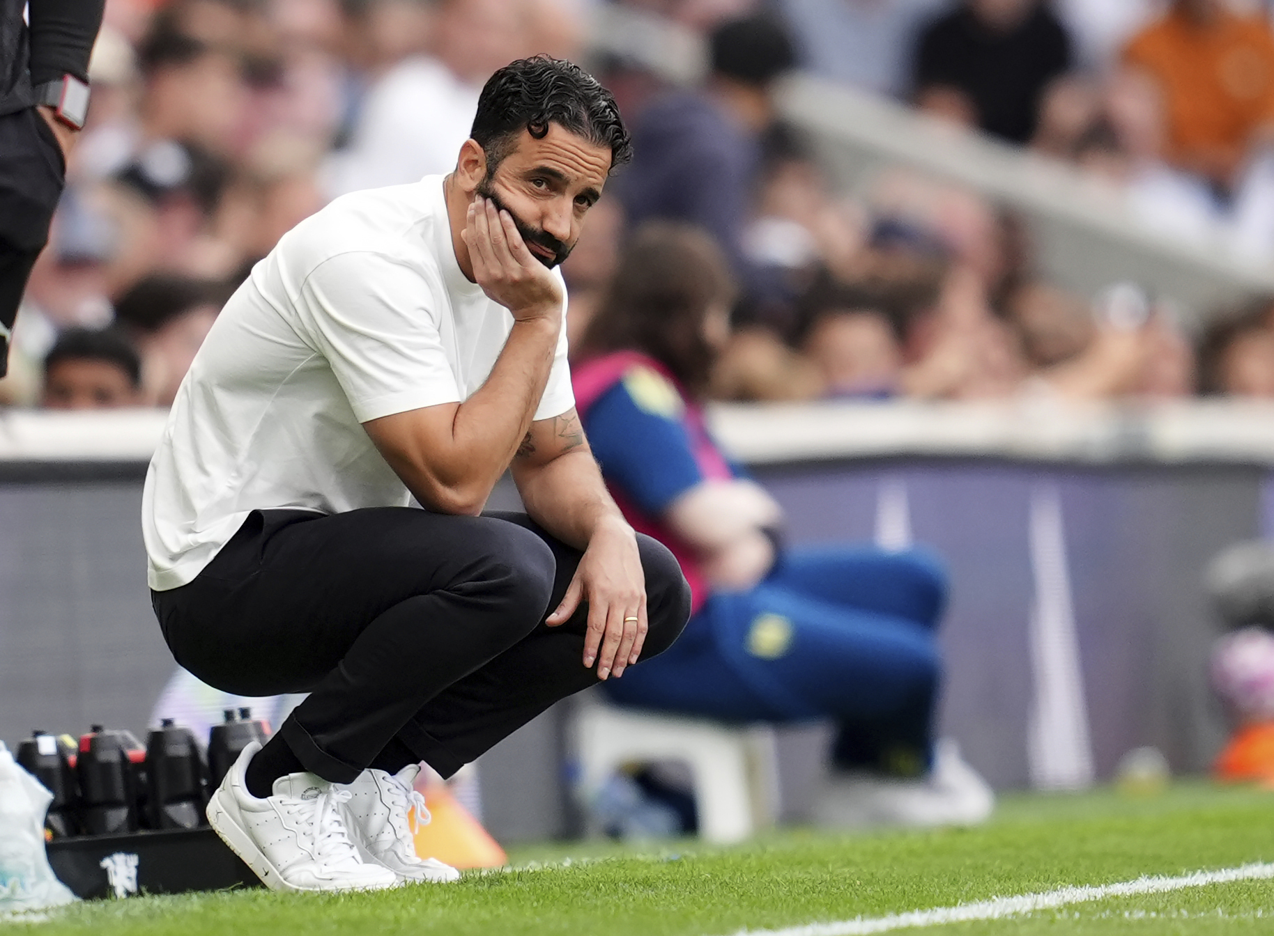 Manchester United manager Ruben Amorim reacts on the touchline during the English Premier League soccer match between Fulham and Manchester United at Craven Cottage, in London, Sunday Aug. 24, 2025. 