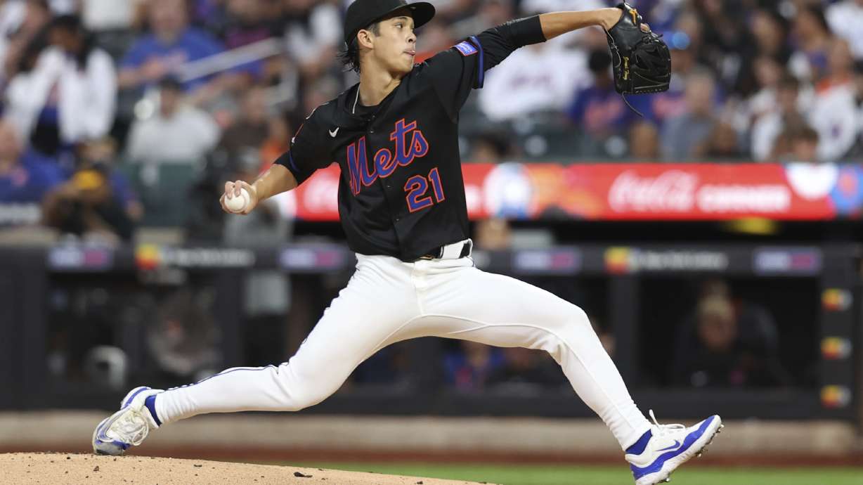 New York Mets pitcher Jonah Tong throws during the second inning of a baseball game against the Miami Marlins, Friday, Aug. 29, 2025, in New York.
