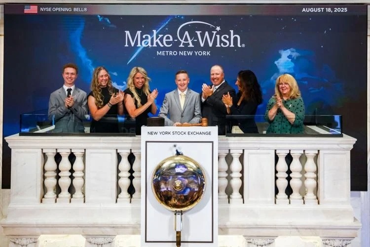 Southern Utah teen rings bell at New York Stock Exchange, courtesy of Make-A-Wish