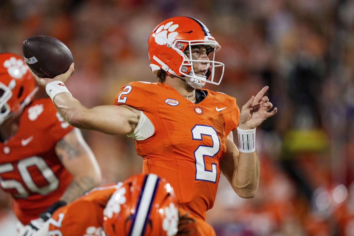 Clemson quarterback Cade Klubnik (2) passes the ball in the first half of an NCAA college football game against LSU, Saturday, Aug. 30, 2025, in Clemson, S.C.