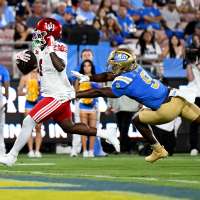 Devon Dampier, Utah offense overwhelm UCLA in season opener at Rose Bowl