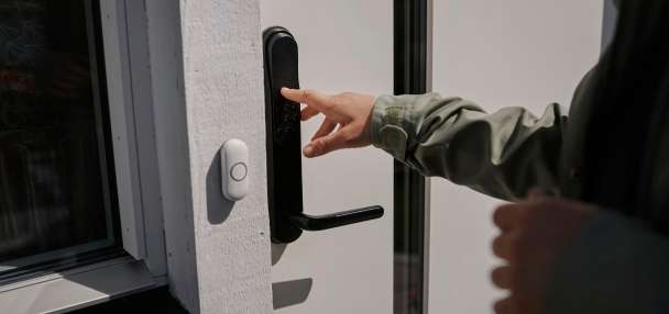 11-year-old fatally shot after 'ding dong ditching' in Houston, police say