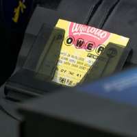 Utahns travel across border to Wyoming for Powerball lottery tickets; jackpot up to $1.3B