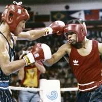 Roy Jones Jr. given the 1988 Olympic gold medal by the boxer who got the controversial win over him