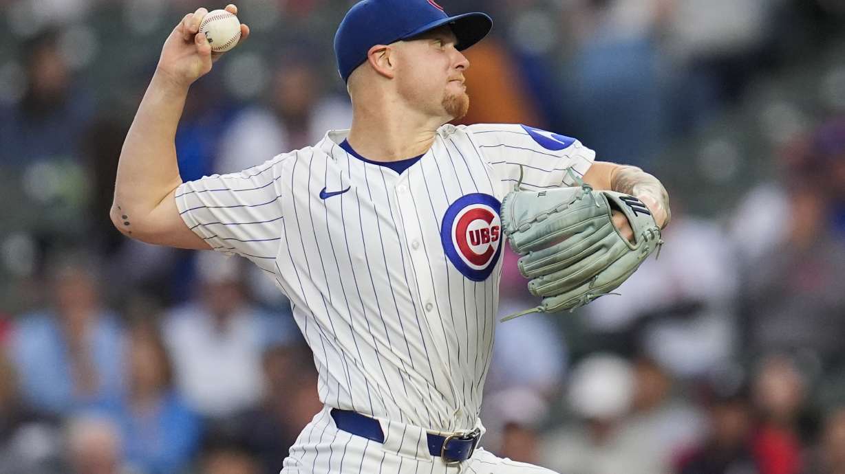 Chicago Cubs starting pitcher Cade Horton throws against the Atlanta Braves during the first inning of a baseball game Wednesday, Sept. 3, 2025, in Chicago.