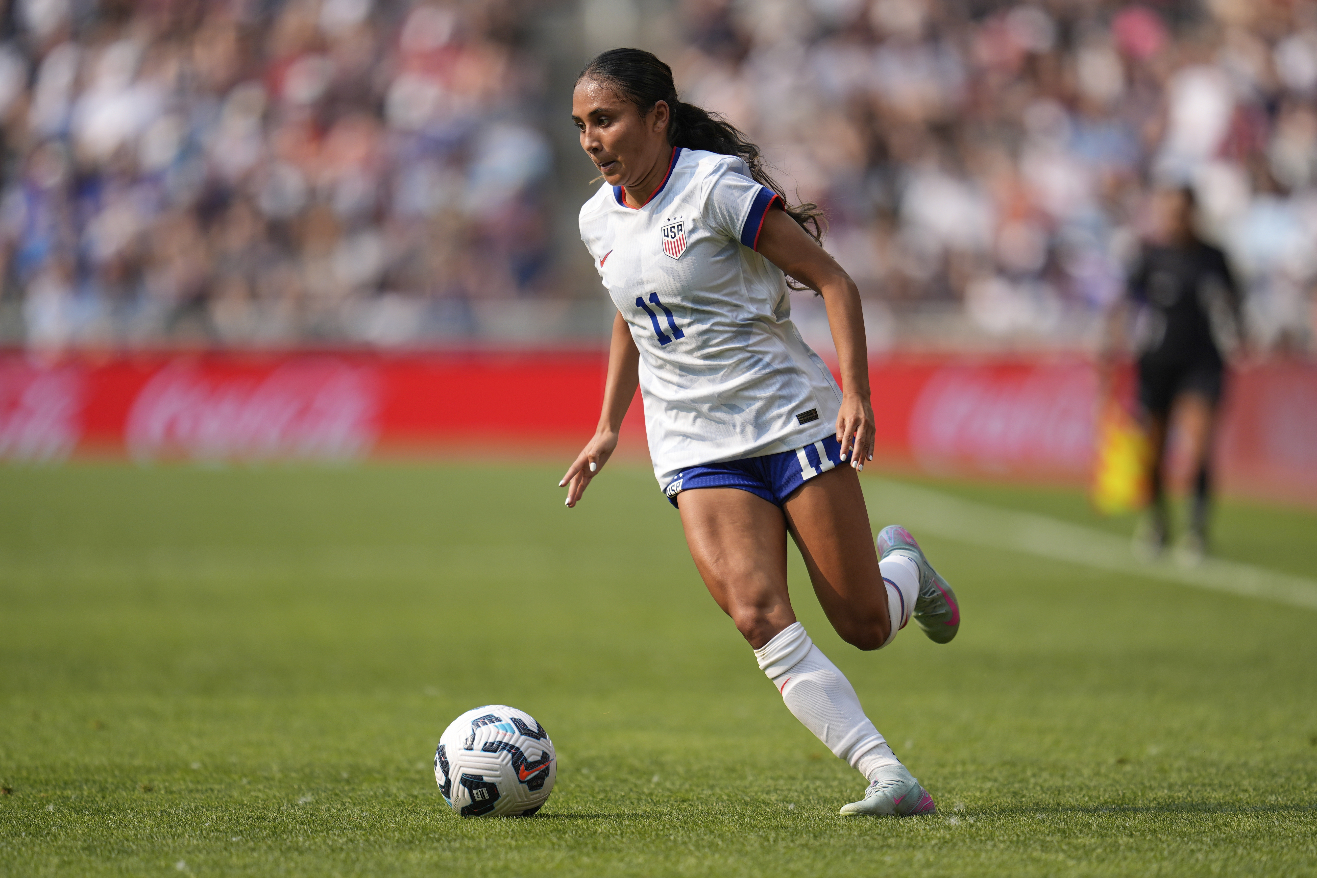 FILE - US midfielder Alyssa Thompson controls the ball during the first half of an international friendly soccer match against China, Saturday, May 31, 2025, in St. Paul, Minn. 