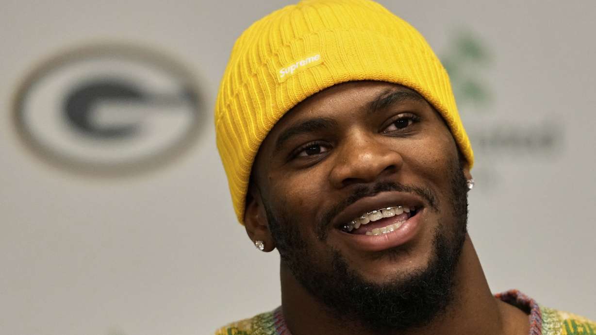Green Bay Packers Micah Parsons speaks at his introductory news conference Friday, Aug. 29, 2025, in Green Bay, Wis.