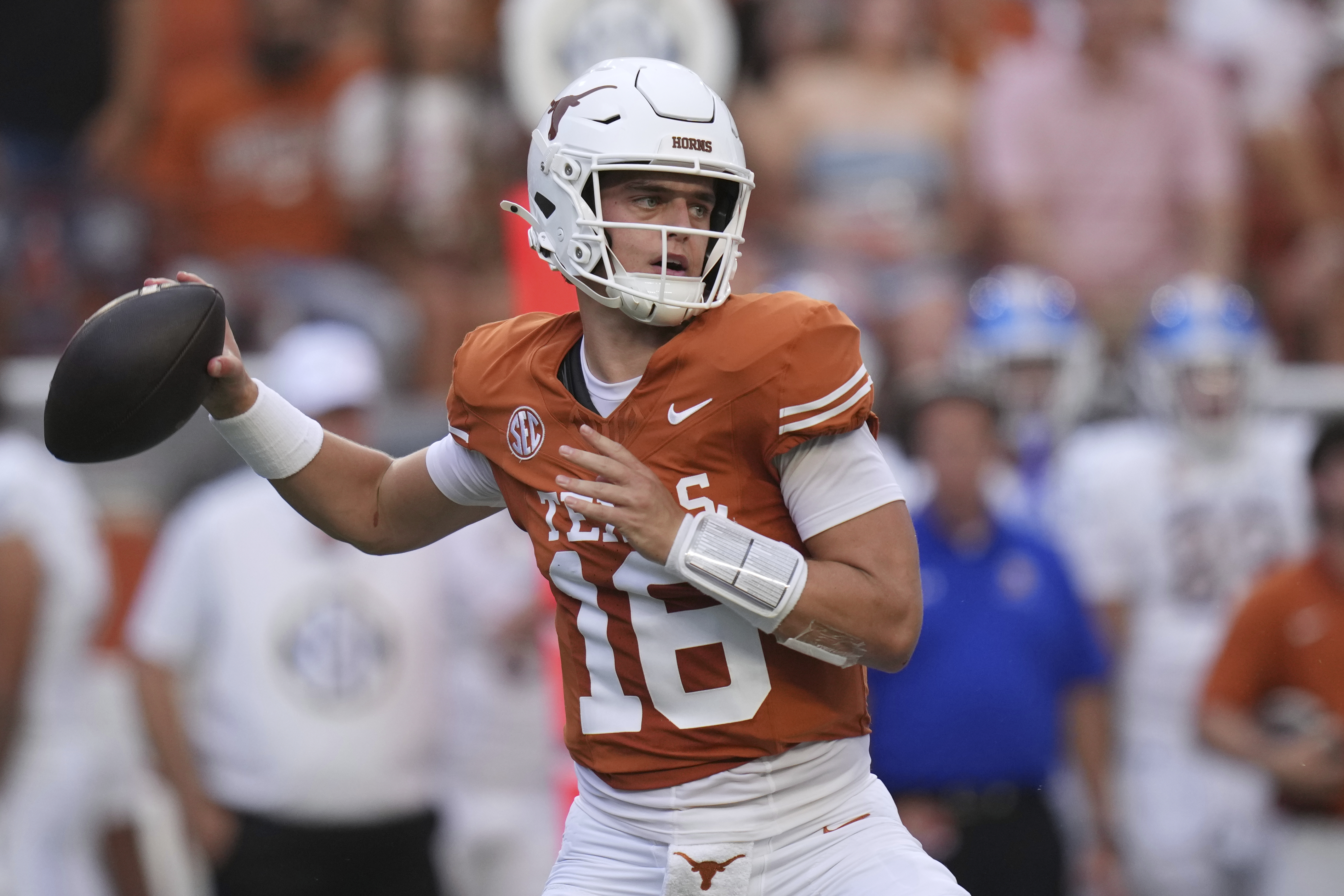 Texas quarterback Arch Manning (16) throws against San Jose State during the first half of an NCAA college football game in Austin, Texas, Saturday, Sept. 6, 2025. 