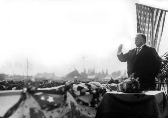 President William Howard Taft addresses a large crowd at the Utah State Fair grounds in October 1911.