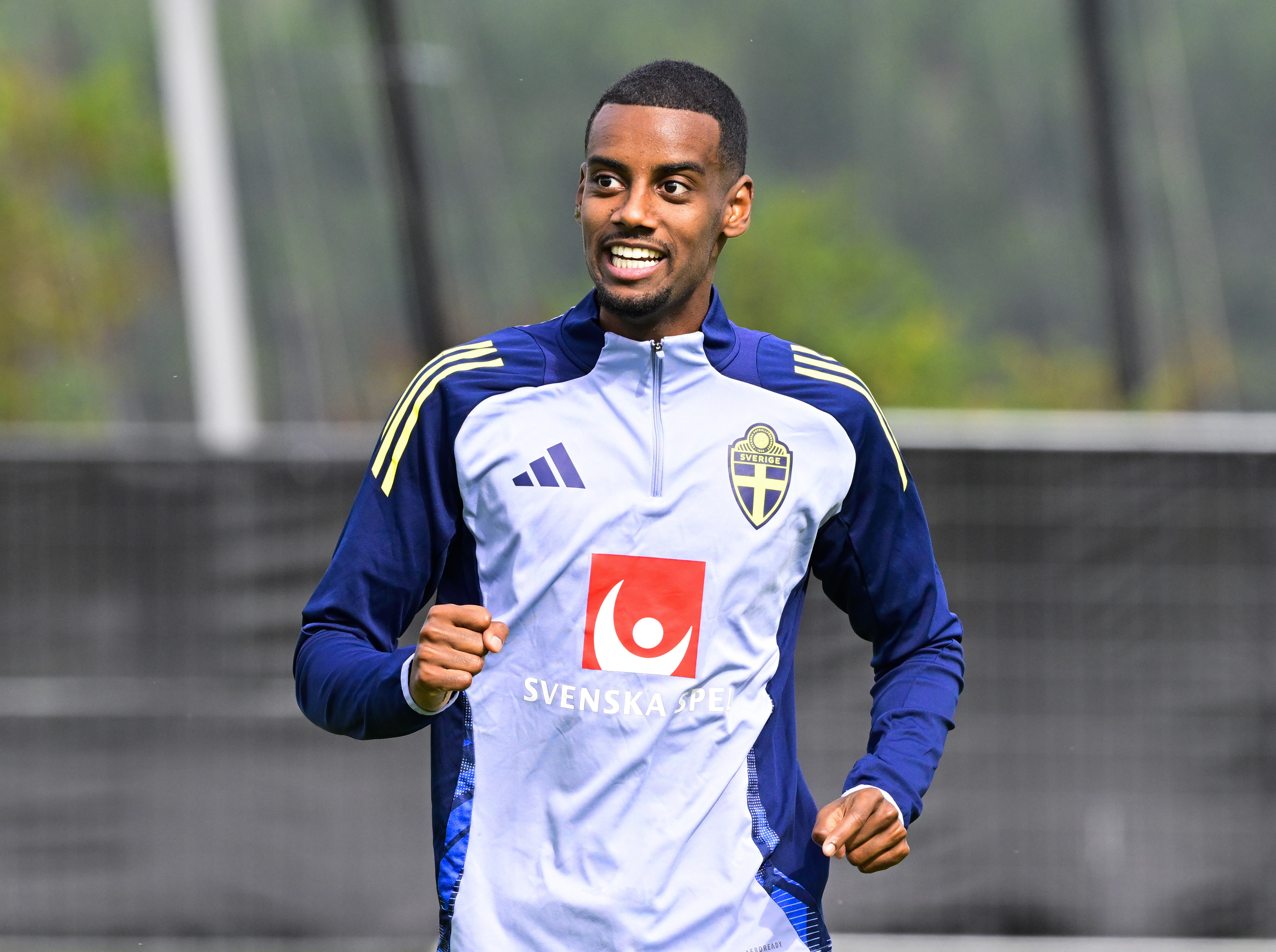 Sweden's Alexander Isak, who was signed by Liverpool on Monday evening, attends a training session of the national soccer team of Sweden in Bosoen, outside Stockholm, Sweden, Tuesday, Sept 2, 2025, ahead of the World Cup qualifying match against Slovenia. 