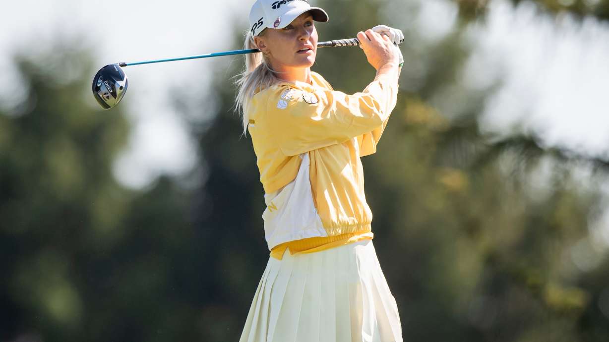 Charley Hull, of England, tees off on the second hole during the first round of the Kroger Queen City Championship golf tournament, Thursday, Sept. 11, 2025, at TPC River's Bend in Cincinnati.