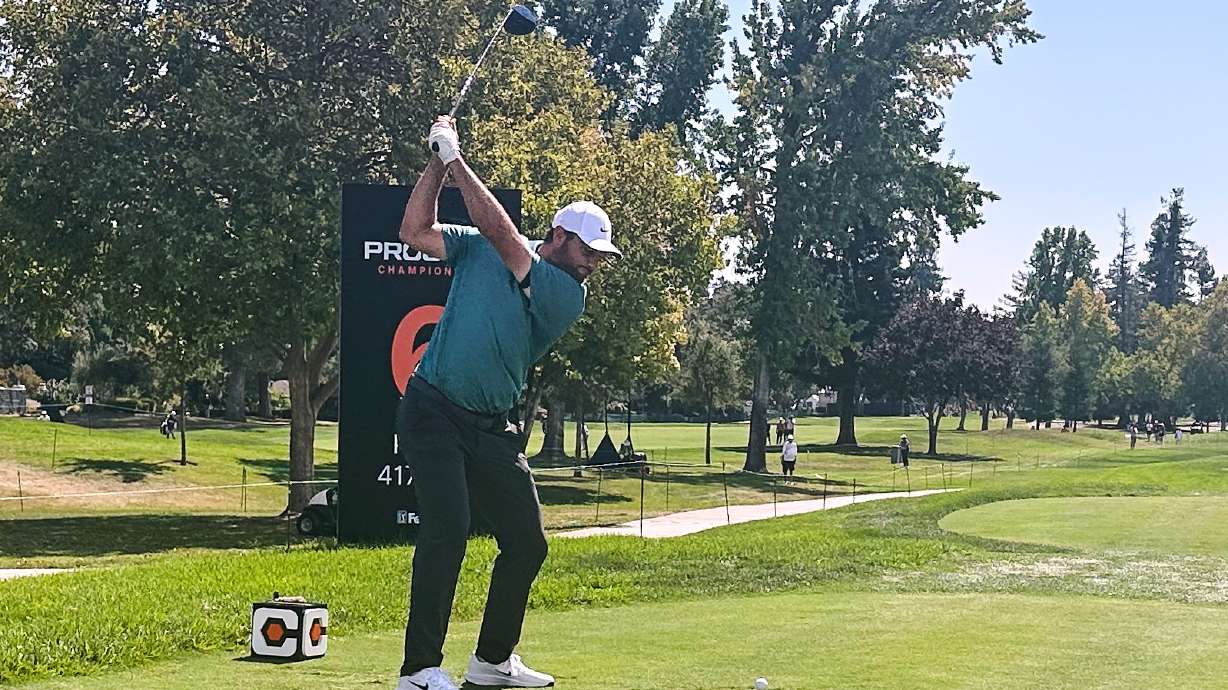 Scottie Scheffler hits from the sixth tee during the first round of the Procore Championship golf event, Thursday, Sept 11, 2025 in Napa, Calf.