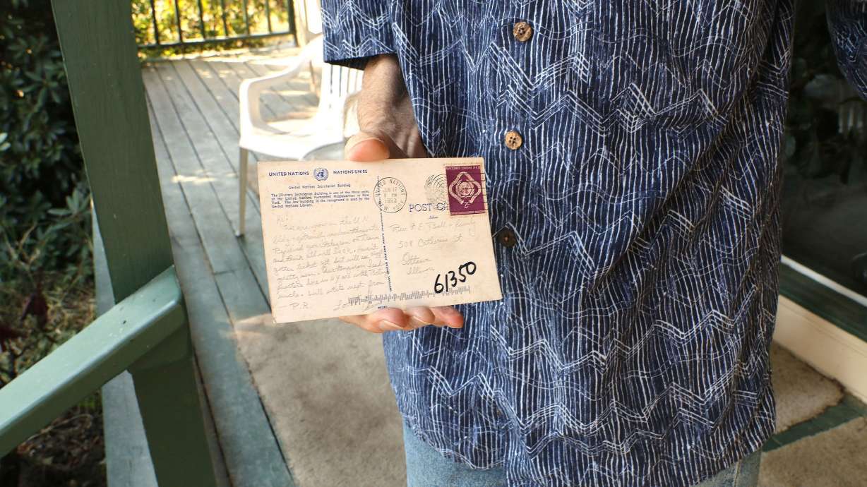 The postcard that was mailed from the United Nations headquarters in New York on June 17, 1953, and arrived at the post office in Ottawa, Illinois, in August.