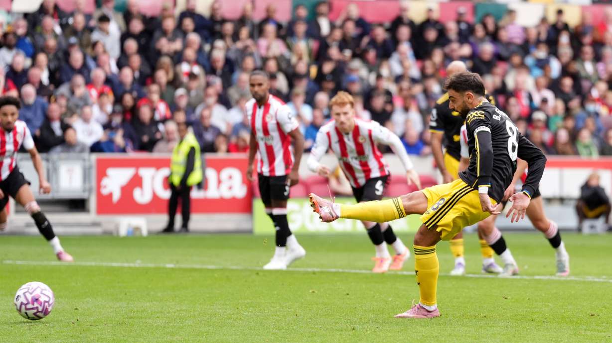 Manchester United's Bruno Fernandes misses a penalty during the English Premier League soccer match between Brentford and Manchester United at the Gtech Community Stadium, London, Saturday, Sept. 27, 2025.