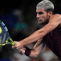 Swiatek wins 400th career match at China Open. Alcaraz reaches Japan final