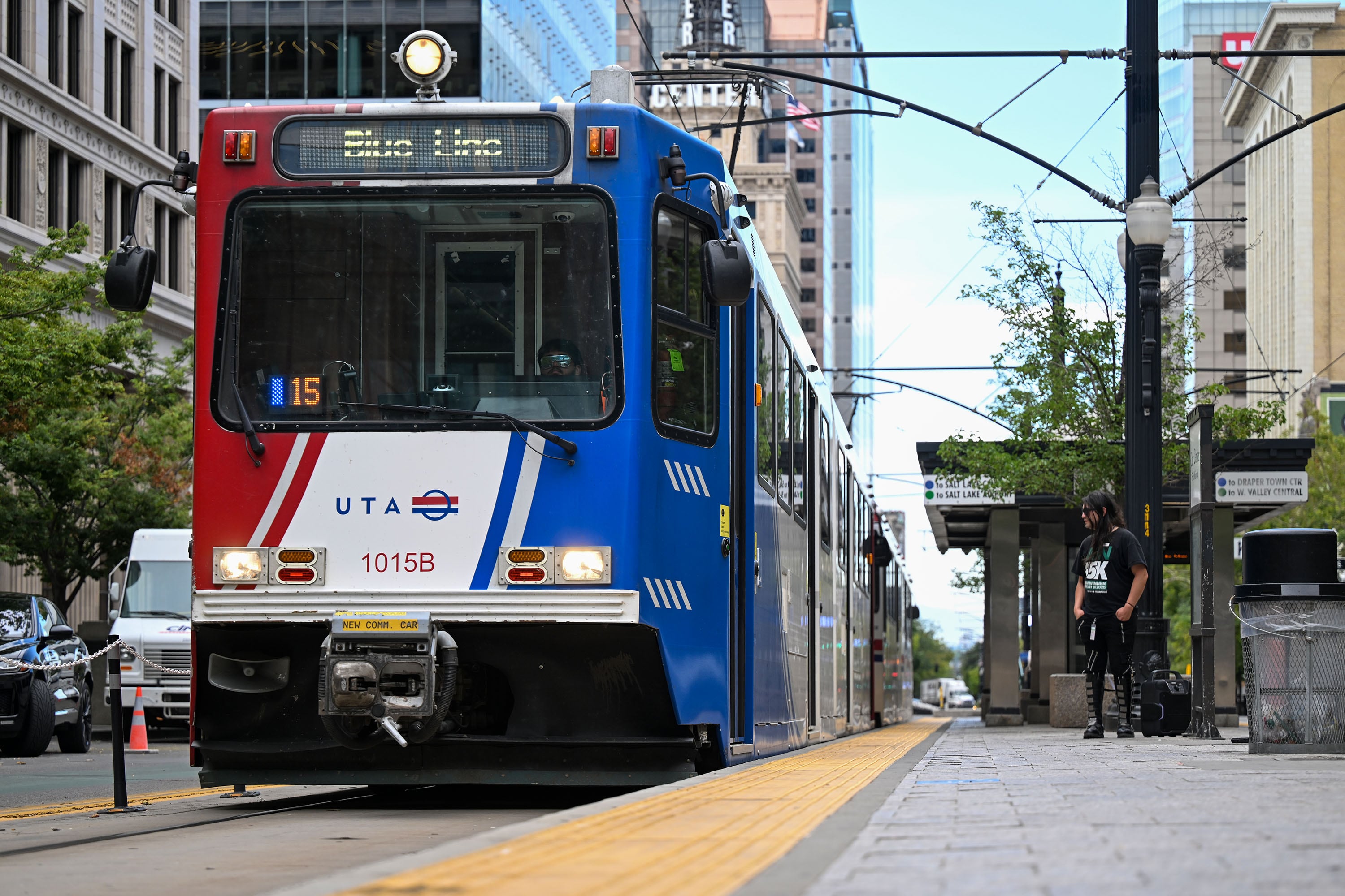 I-215 repaving project closes TRAX stations over weekend
