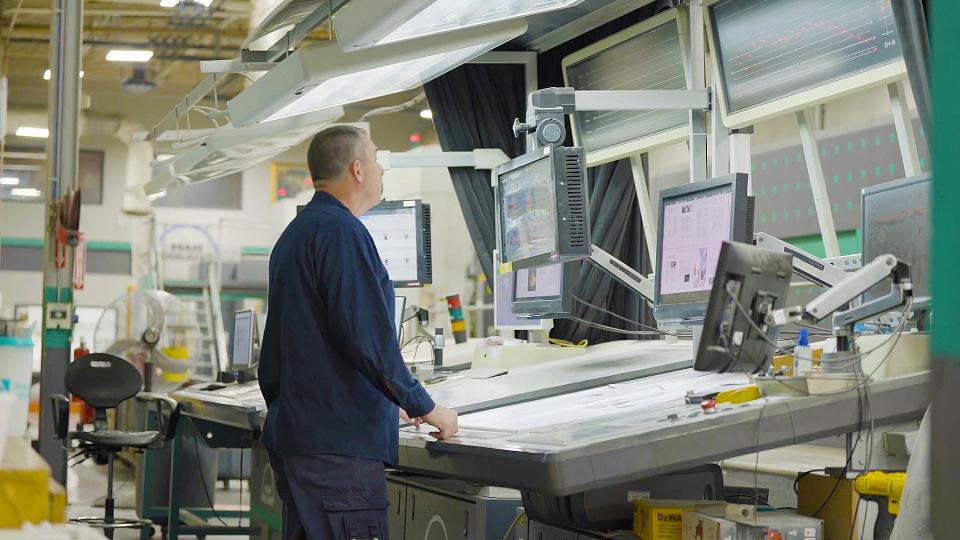 A press operator works under a highly condensed schedule to get the conference edition of a church magazine ready for printing. The magazine team is highlighted in a new “Behind the Scenes of General Conference” video from The Church of Jesus Christ of Latter-day Saints.