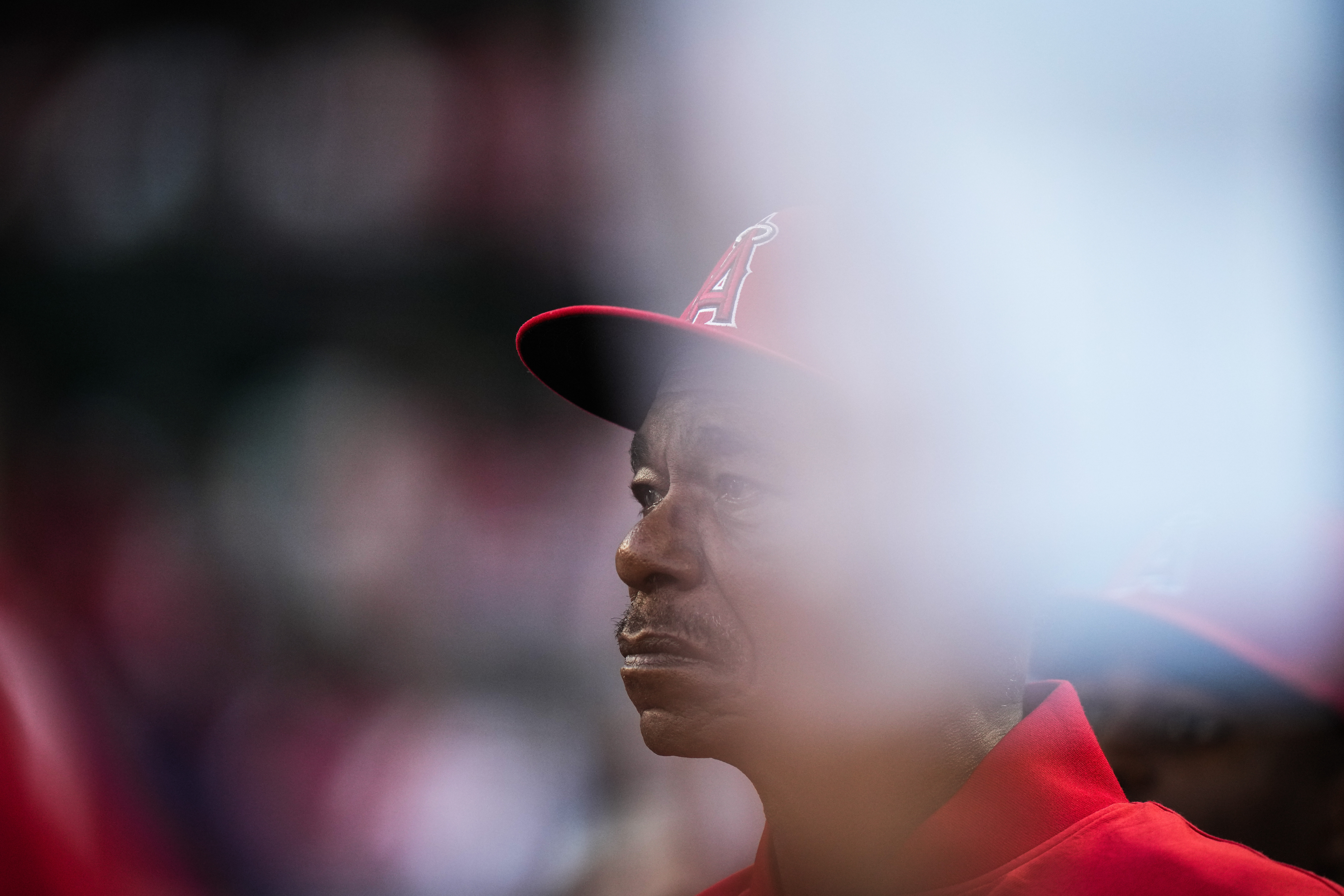 Los Angeles Angels manager Ron Washington looks on before the team's baseball game against the Houston Astros Saturday, Sept. 27, 2025, in Anaheim, Calif. 