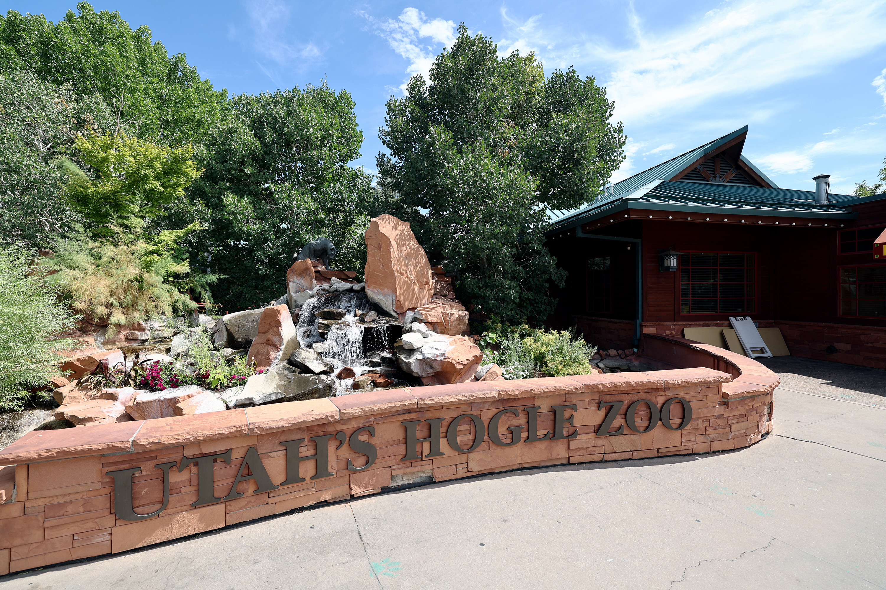 'A rare occurence': Hogle Zoo achieves perfect score from Association of Zoos and Aquariums 