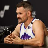 Kevin Love deletes joke about the NBA's FBI case after call from Damian Lillard