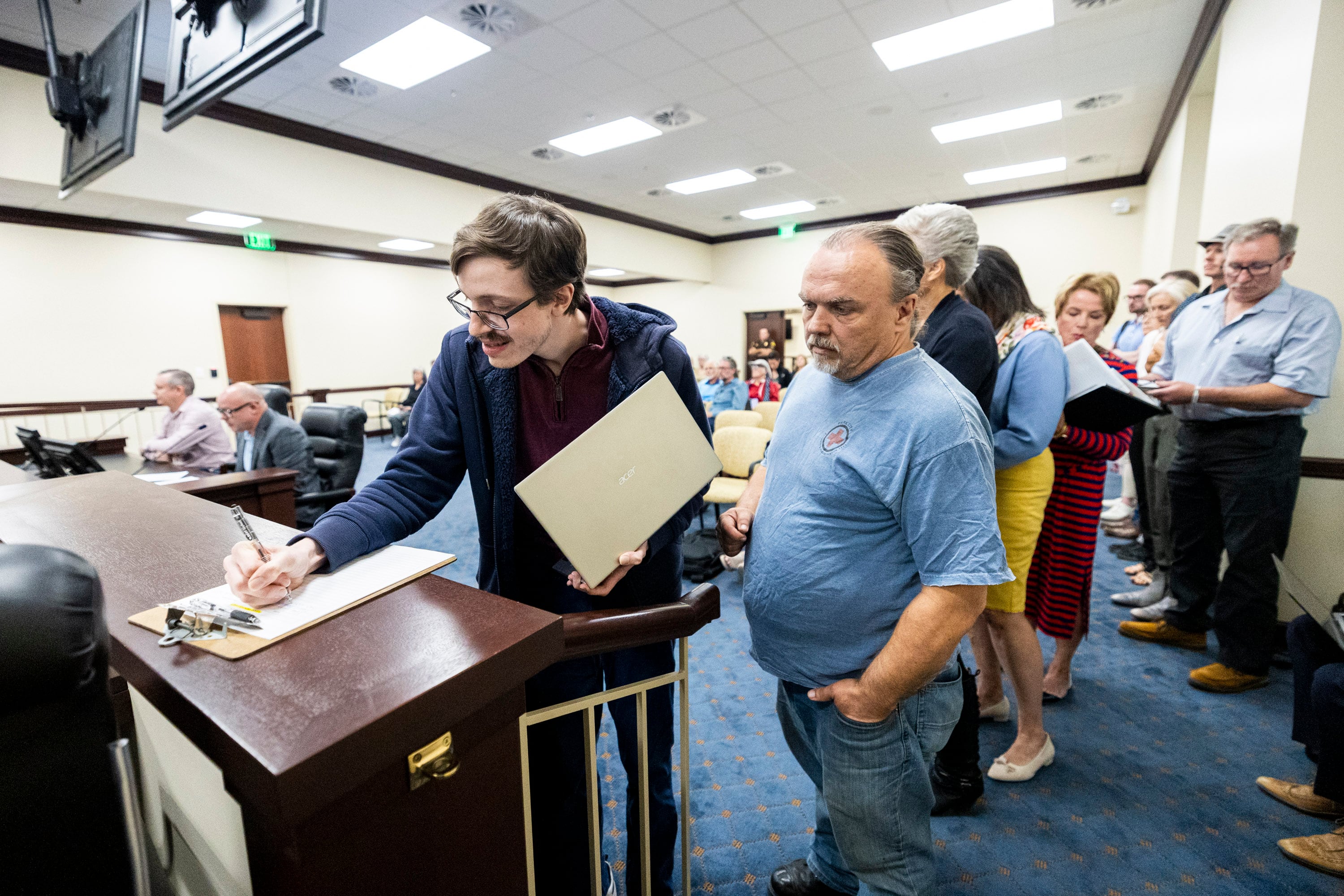 Utah GOP ask voters to support map most favorable to Republicans