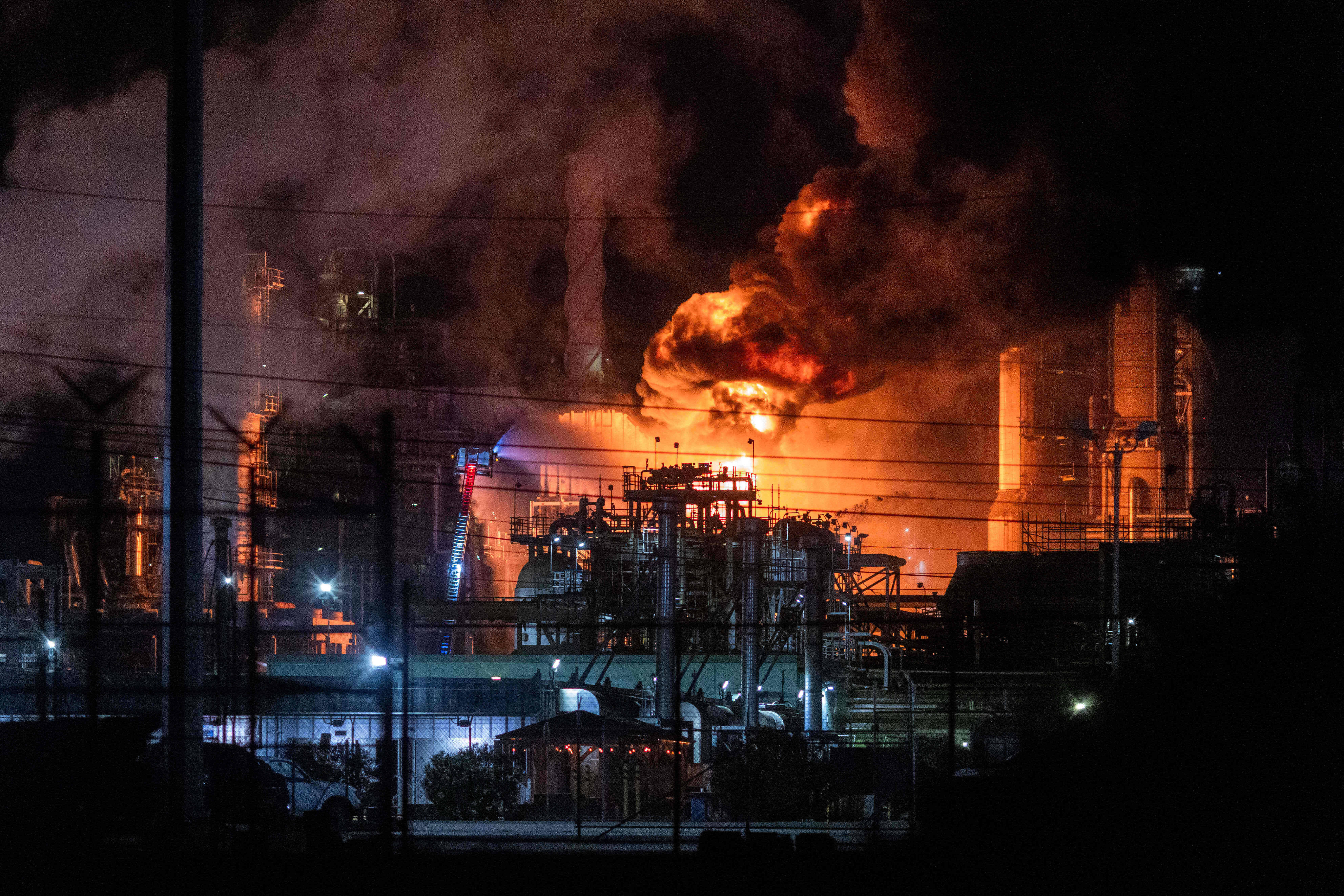 Fire fully extinguished at Chevron refinery outside Los Angeles; flames were visible for miles
