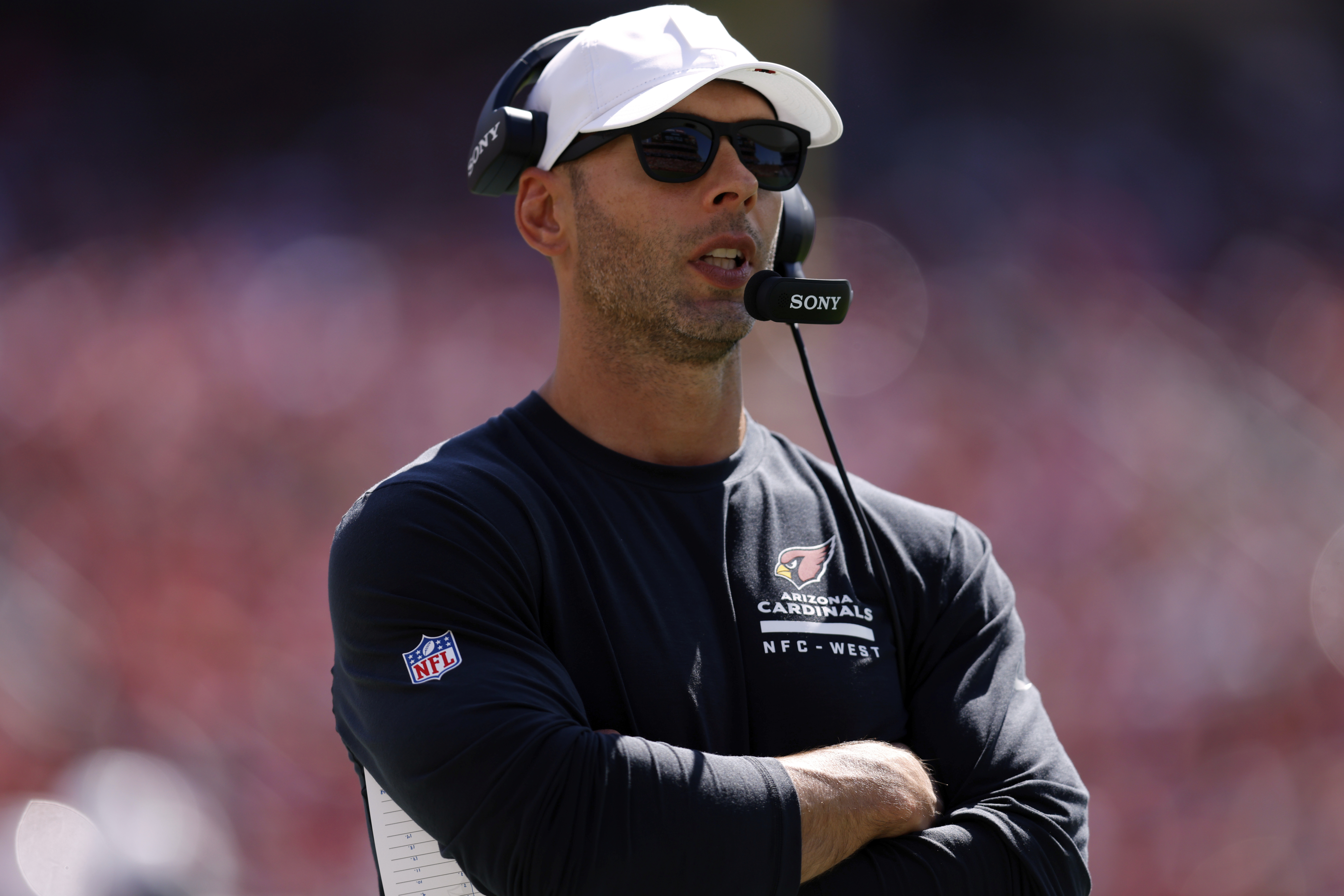 Arizona Cardinals head coach Jonathan Gannon stands on the sideline during the first half of an NFL football game against the San Francisco 49ers, Sunday, Sept. 21, 2025, in Santa Clara, Calif.