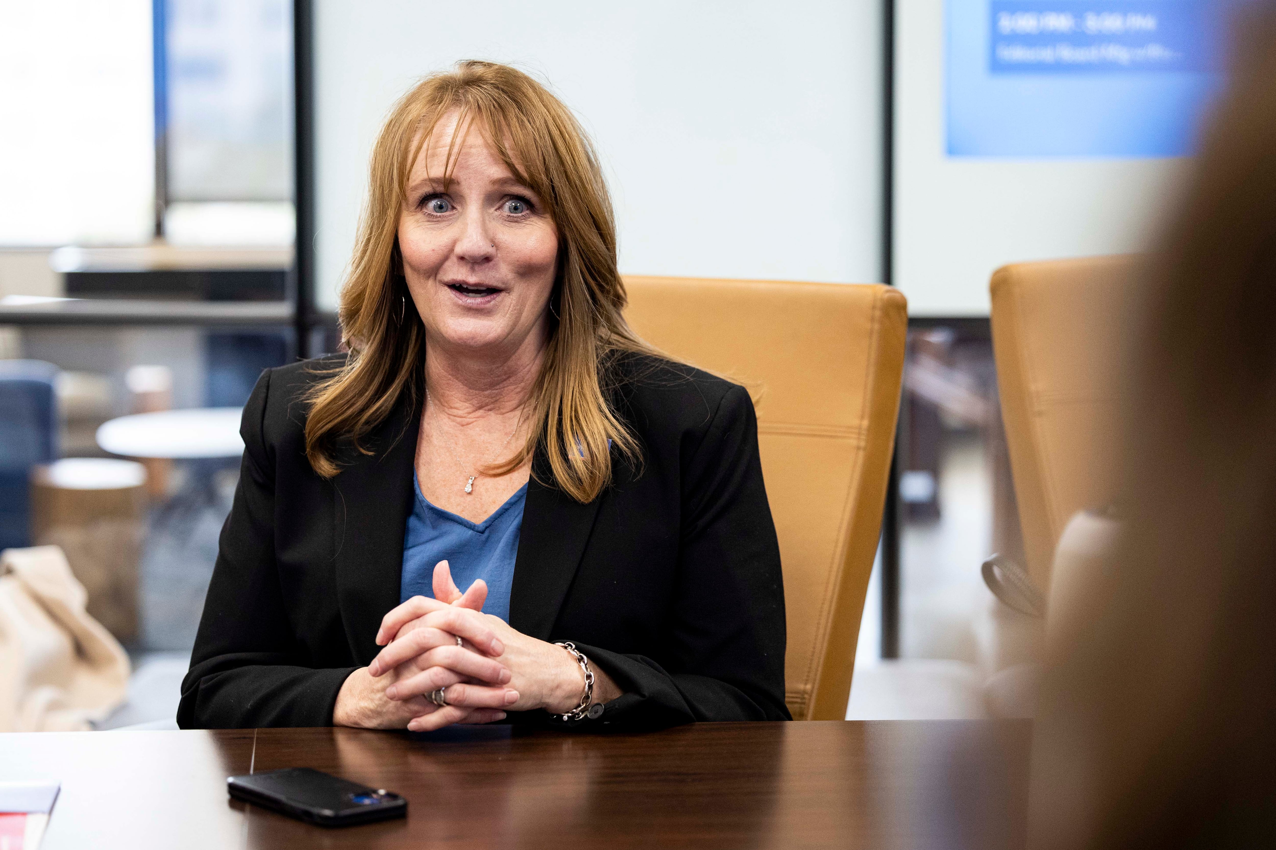 Top Business story anchor