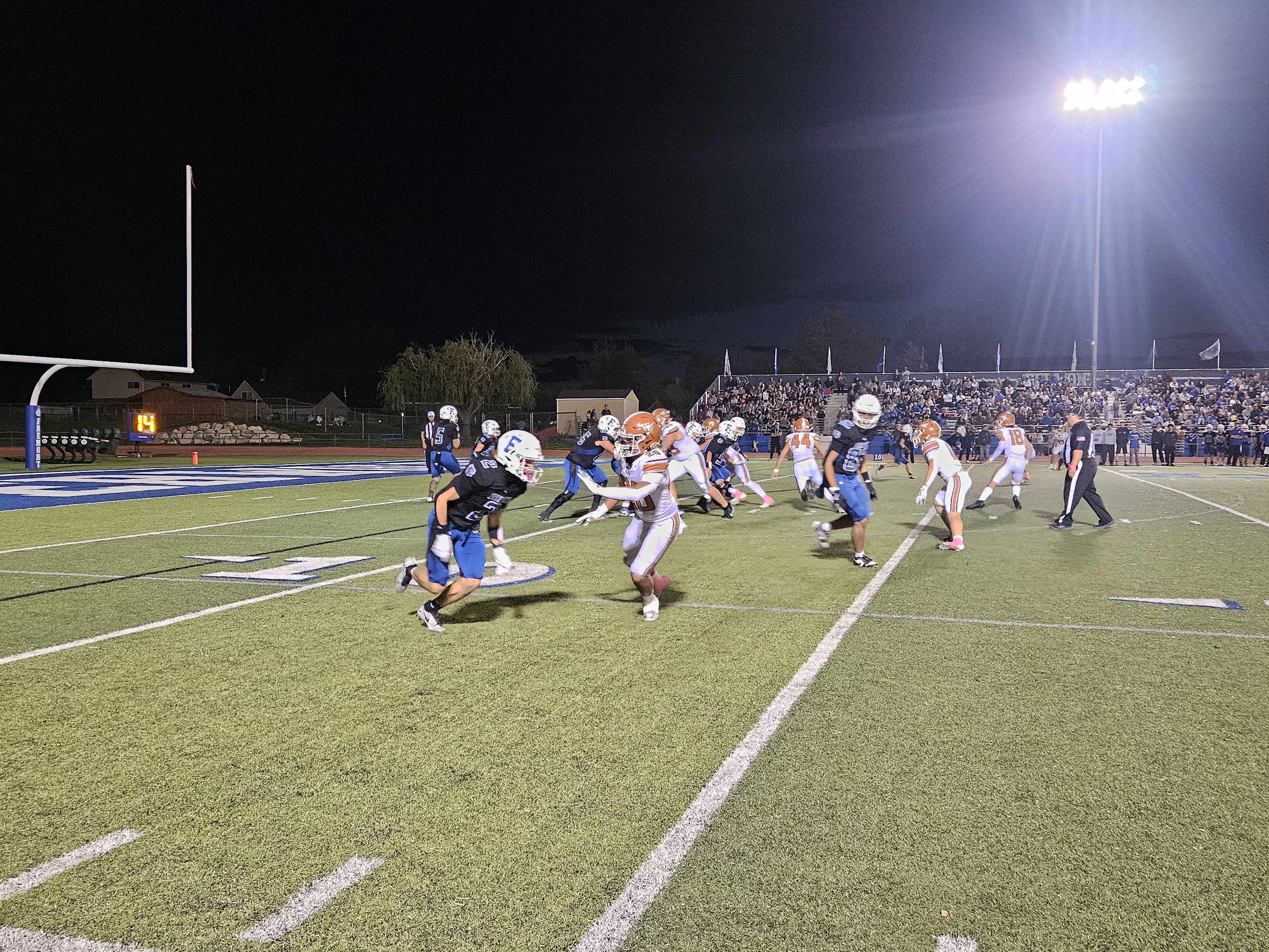 Fremont football runs through West Field to clinch share of Region 5 title