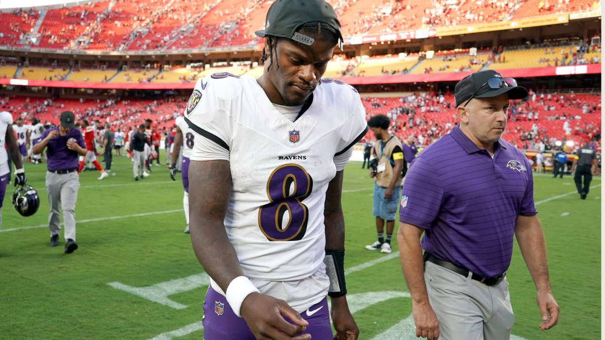 Baltimore Ravens quarterback Lamar Jackson heads off the field following an NFL football game against the Kansas City Chiefs Sunday, Sept. 28, 2025, in Kansas City, Mo.