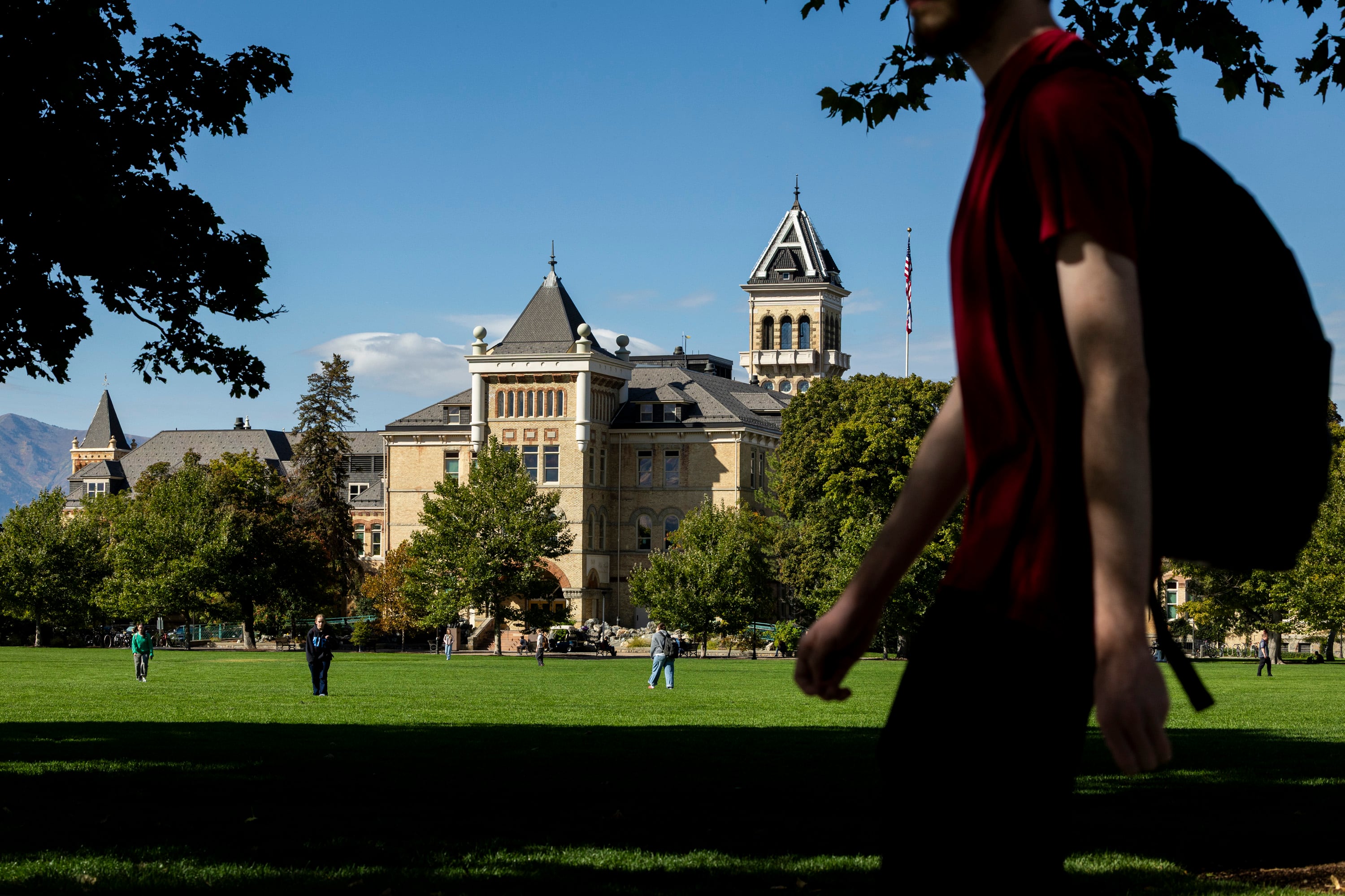 Report: Ignore the national polls — record numbers of Utahns earn college degrees in 2025