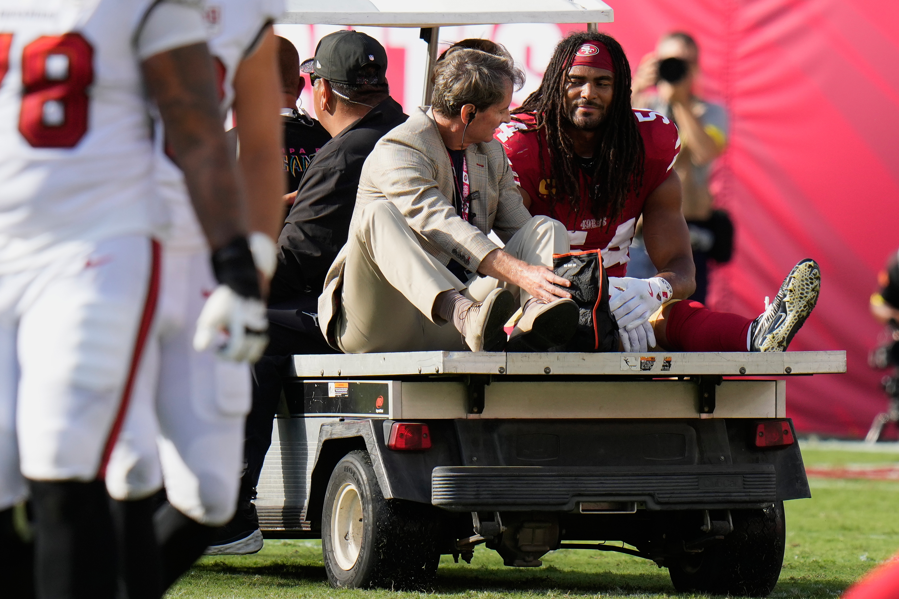 Locals in the NFL: Fred Warner's ankle injury leads to rare 49ers layoff