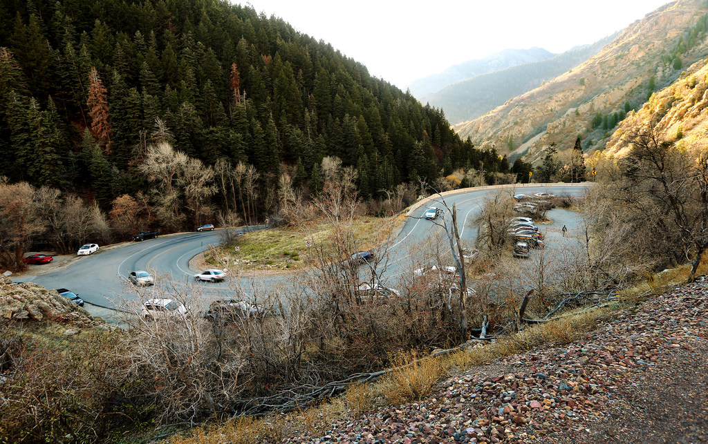 Family of 4 found after not returning from Saturday hike, 2 kids in critical condition