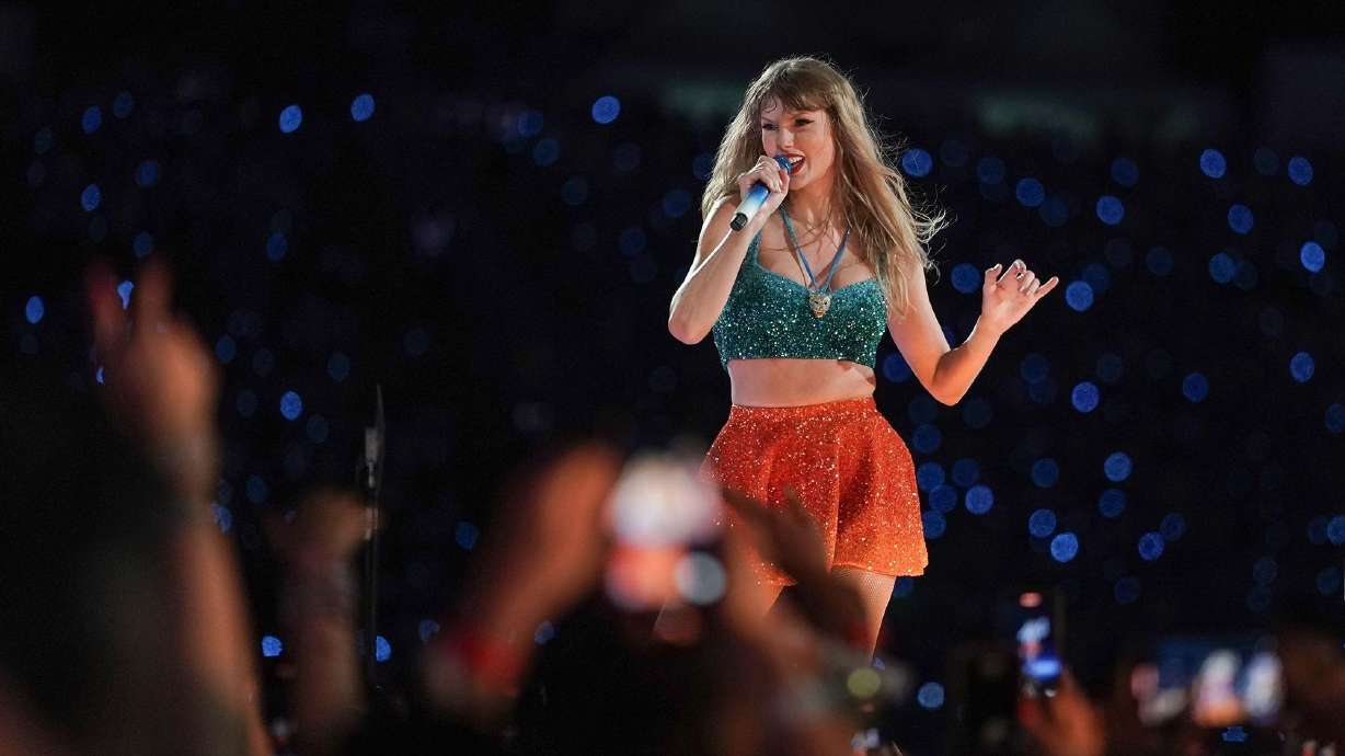 This is what the Eras Tour looks like.