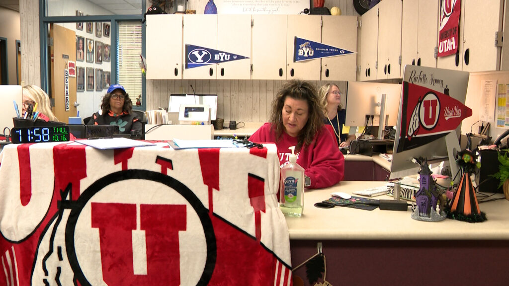 Foothills Elementary turns Red vs. Blue Rivalry Week into lesson in sportsmanship