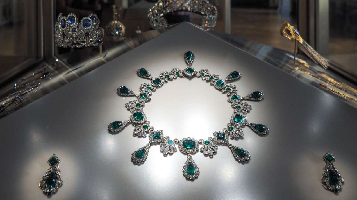 Necklace and earrings from the emerald set of Napoleon's second wife Empress Marie-Louise shown at the Louvre Museum on May 20, 2021. The Louvre said on Monday it would remain closed a day after historic jewels were stolen.