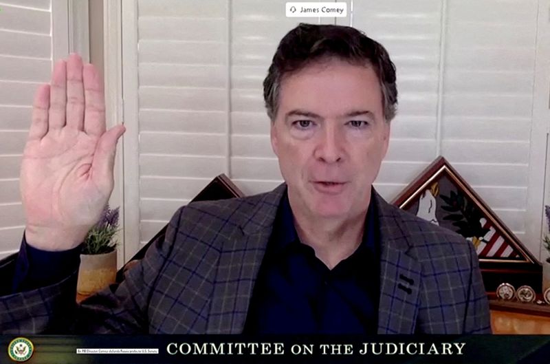 Ex-FBI director Comey seeks dismissal of charges, cites vindictive prosecution 