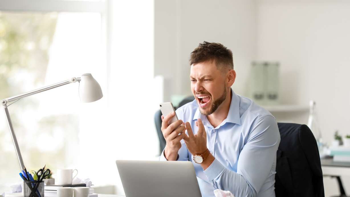 Swoop in on time: The ultimate solution to tracking all of your renewals in one simple app