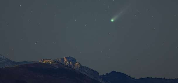 When the universe gives you lemons: How to view 'best comet of 2025'