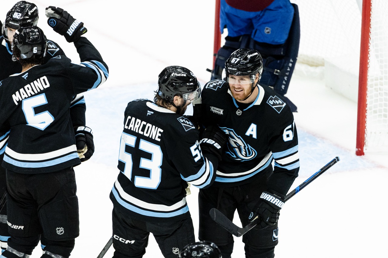 Mammoth defeat Senators 3-1 on historic day for franchise