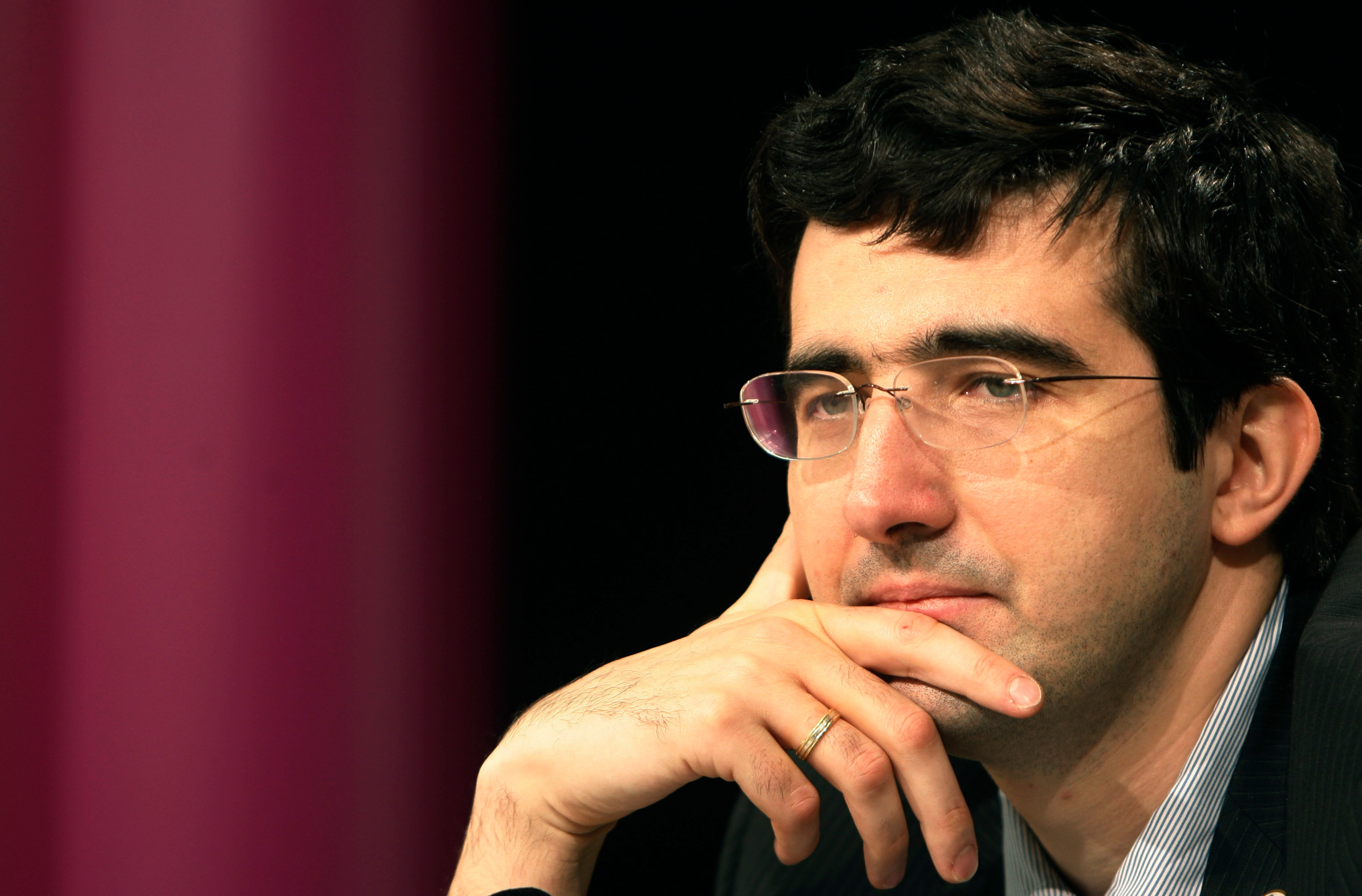 FILE - Russia's Vladimir Kramnik meets the media during a news conference after the 10th game of the Chess World Championship in the Art and Exhibition Hall of the Federal Republic of Germany in Bonn, western Germany, Oct. 27, 2008. 