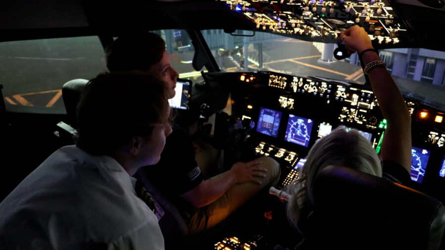 Utah State University 'takes flight' with advanced airline pilot training program