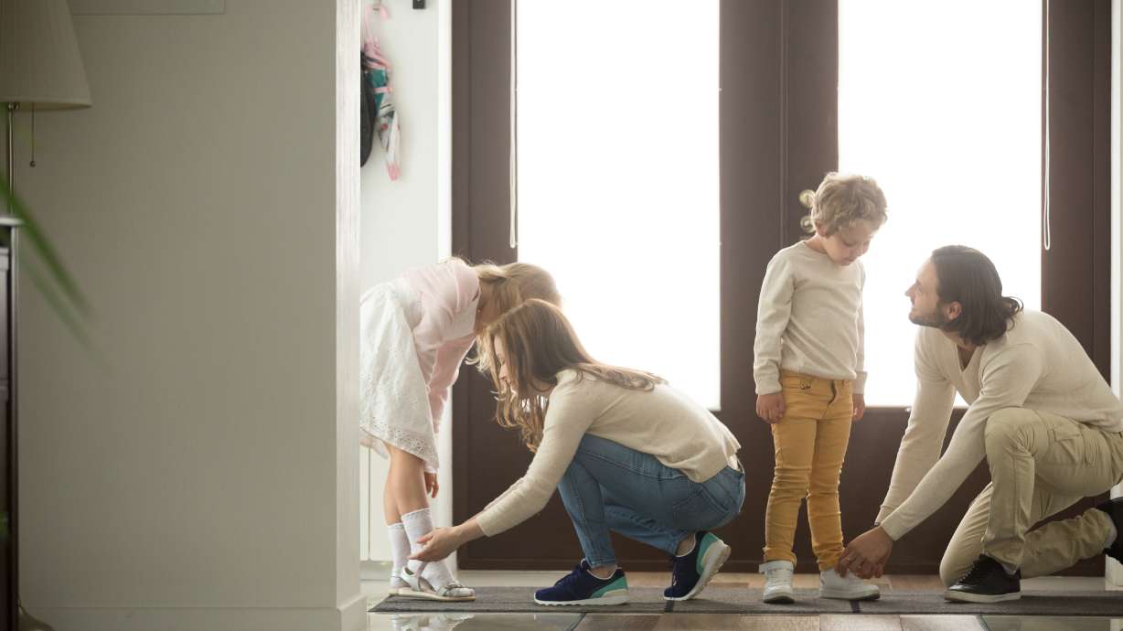 7 reasons you should never wear shoes in the house